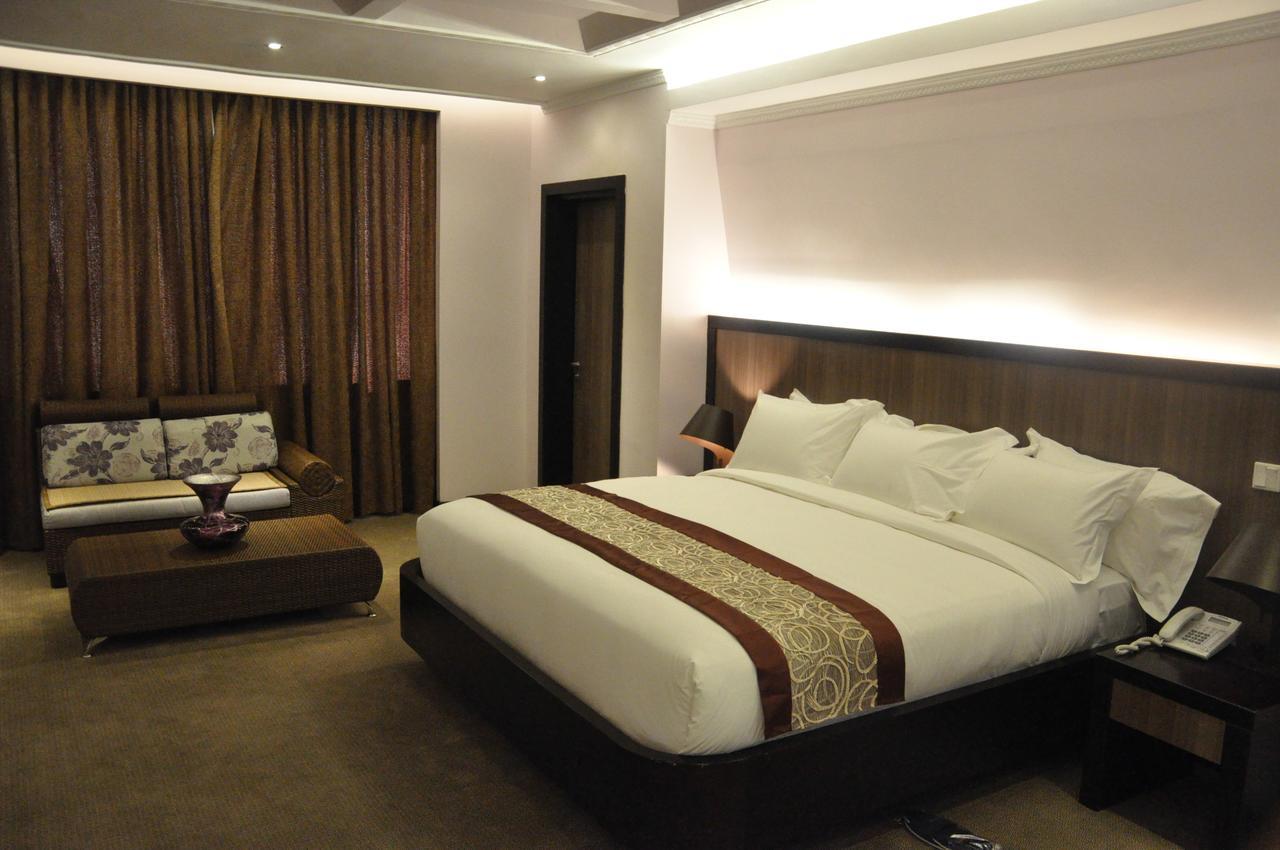 เอลิลลี อินเตอร์เนชั่นแนล โฮเต็ล Hotel แอดดิสอาบาบา ภายนอก รูปภาพ
