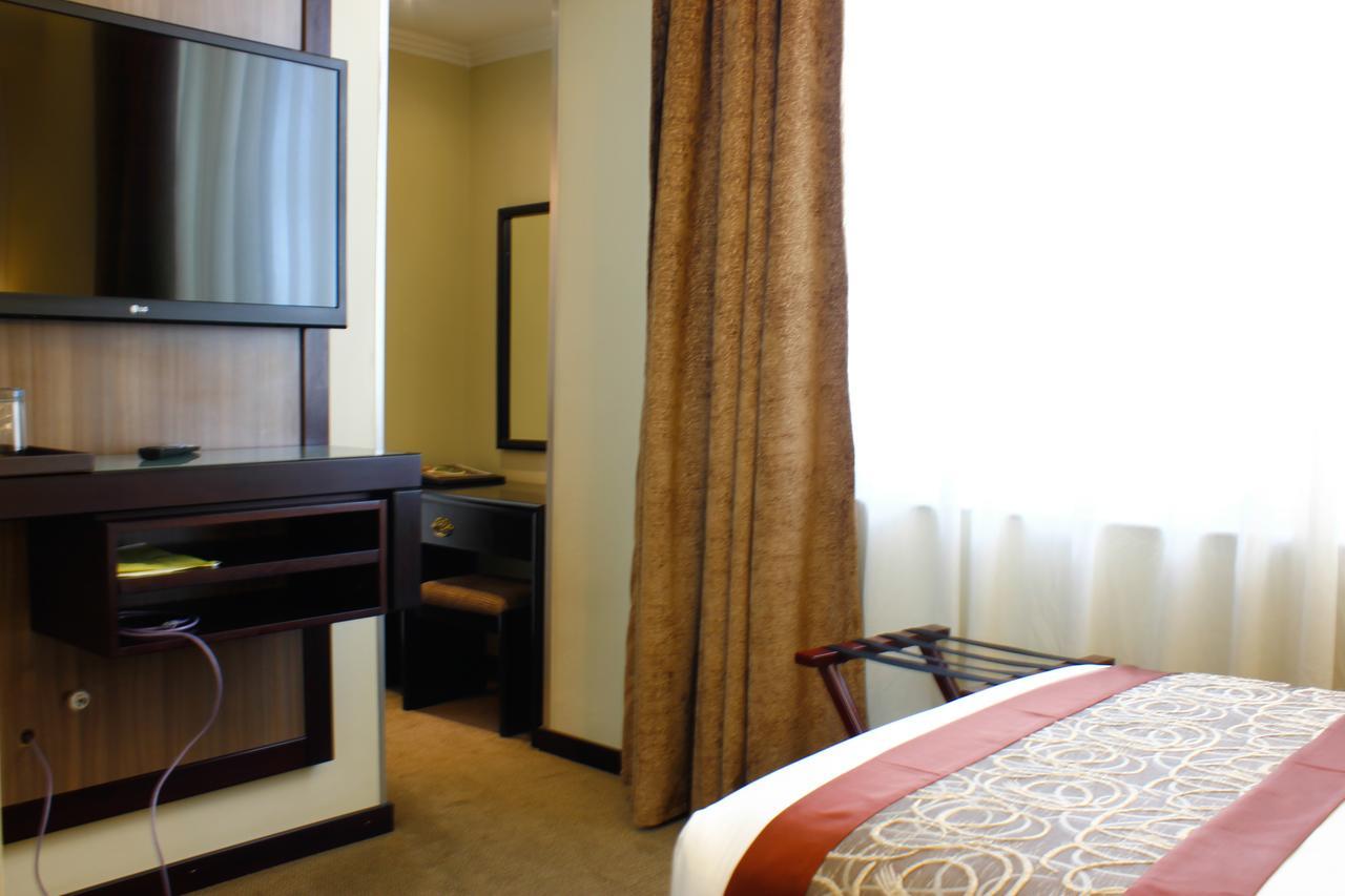 เอลิลลี อินเตอร์เนชั่นแนล โฮเต็ล Hotel แอดดิสอาบาบา ภายนอก รูปภาพ